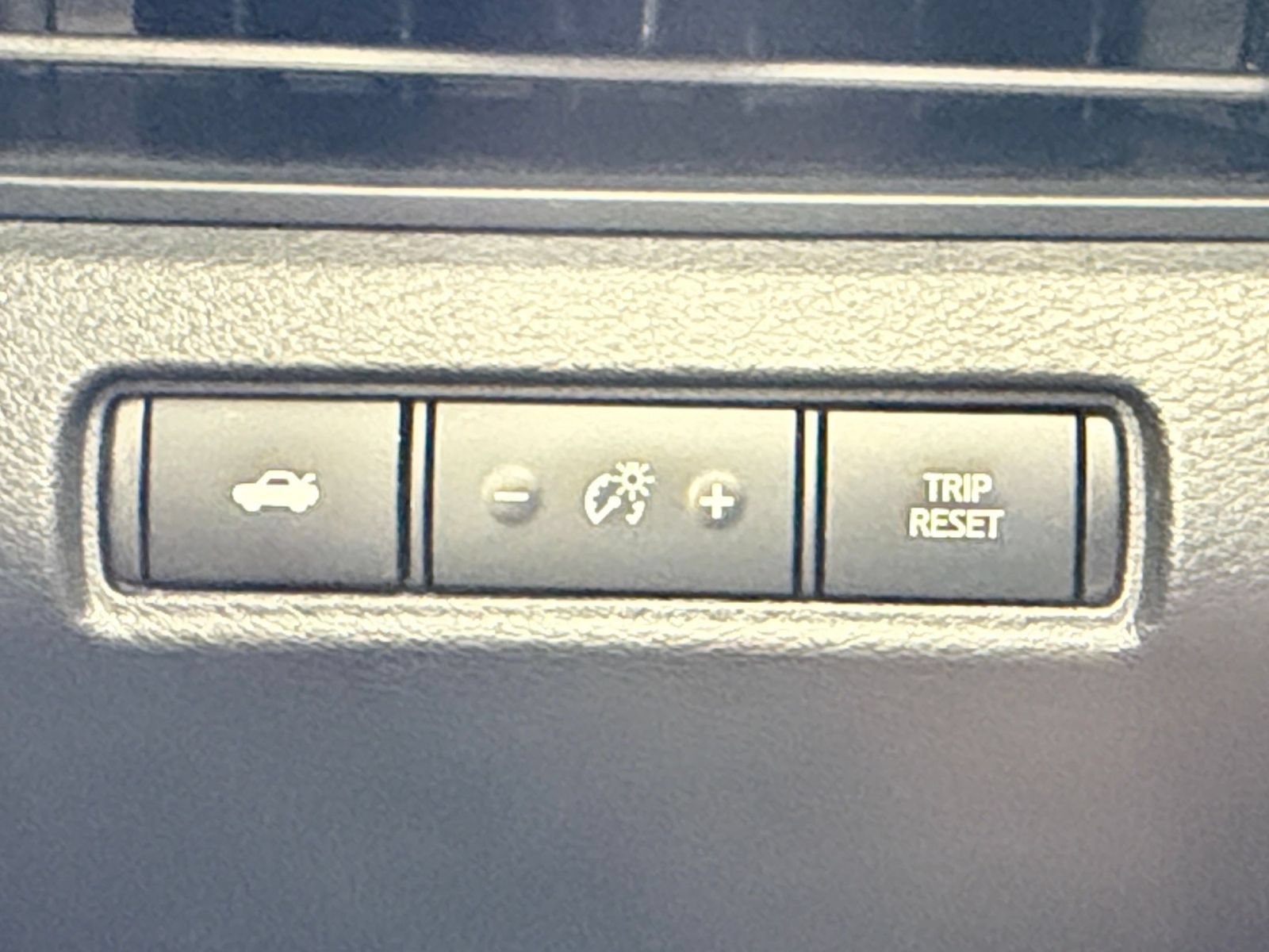 Used 2025 Nissan Altima 2.5 SV FWD image 29