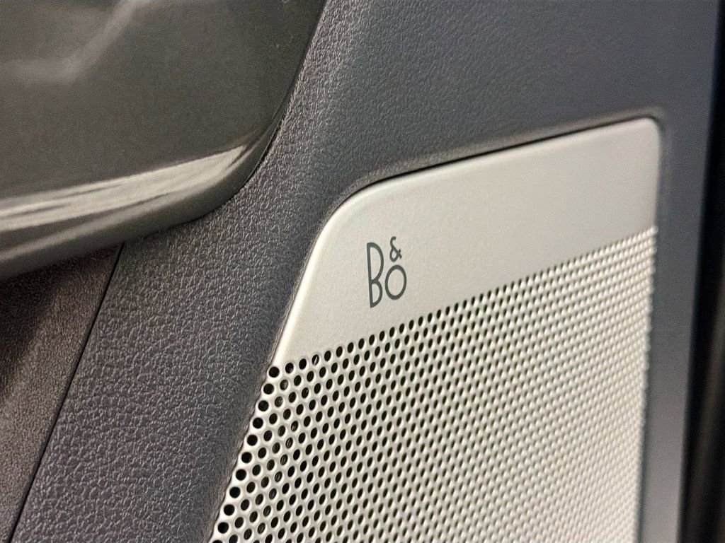 Used 2022 Ford F150 Lariat w/ Equipment Group 502A High image 18