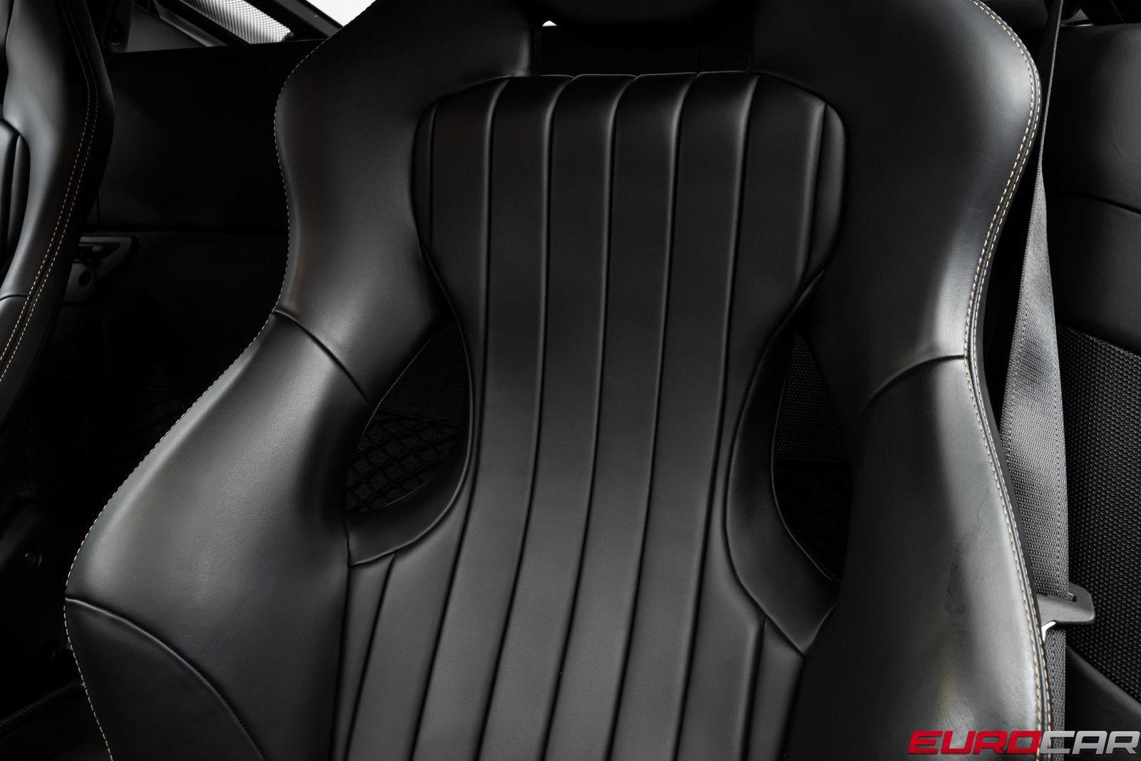 Used 2020 Ferrari 488 Pista Coupe RWD image 54