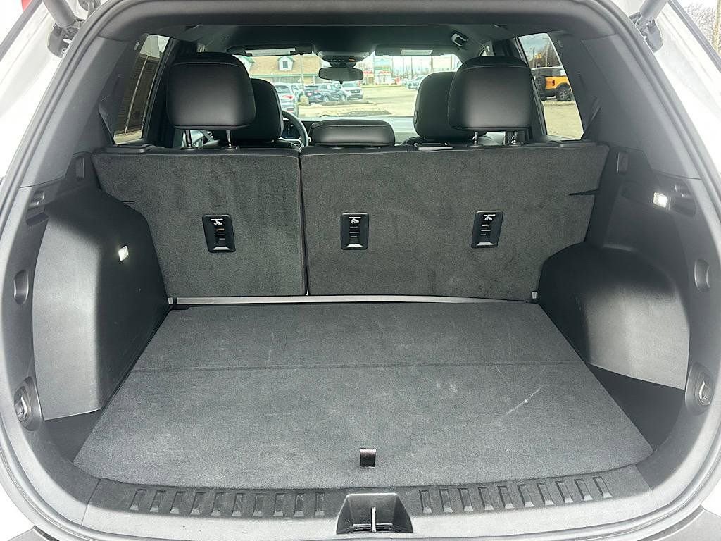 Used 2026 Chevrolet Equinox LT w/ Convenience Package II image 10