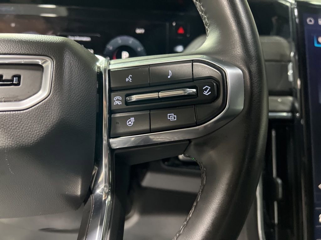 Used 2025 GMC Yukon XL Denali image 25