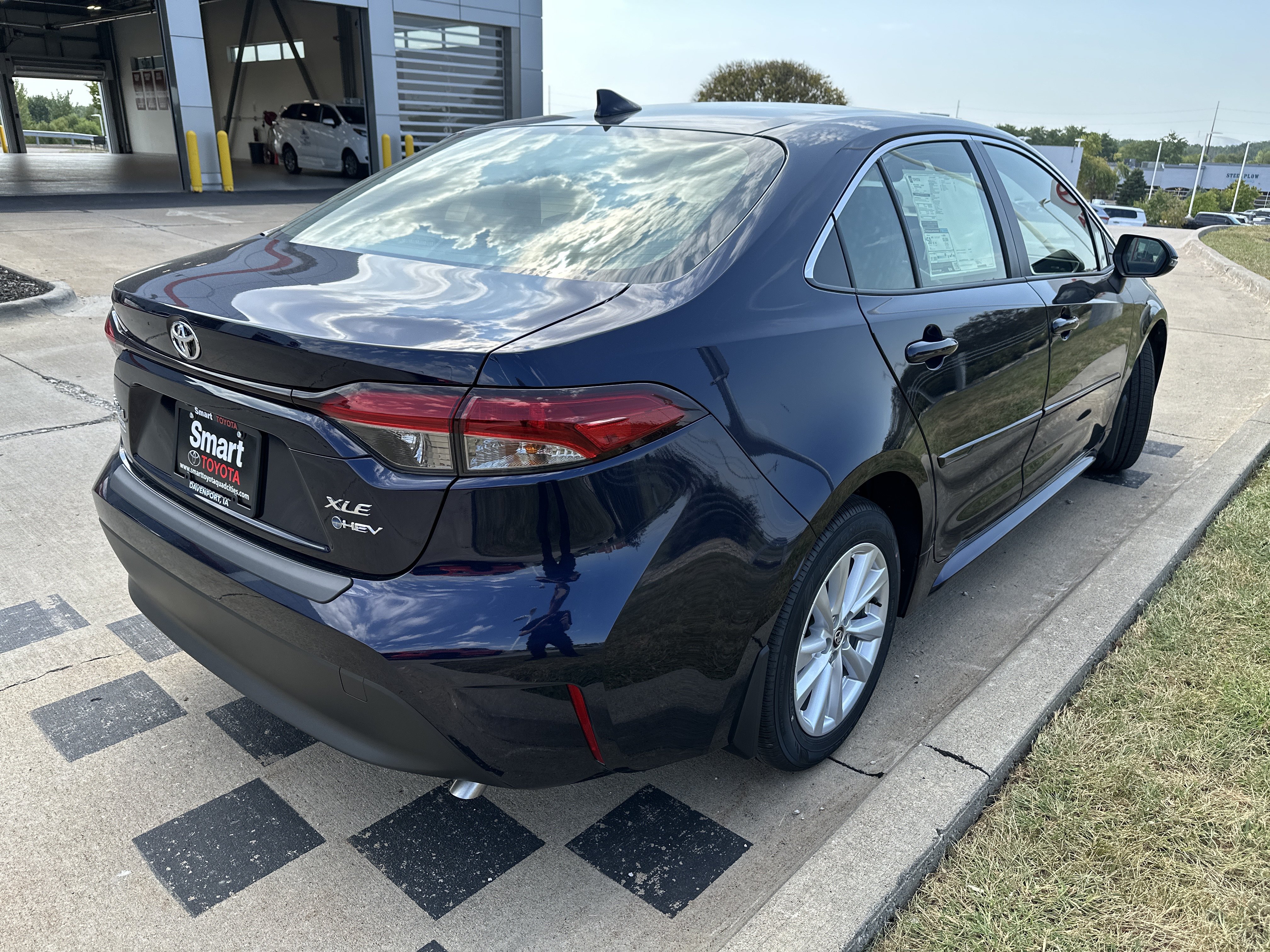 New 2026 Toyota Corolla Hybrid Sedan FWD image 6