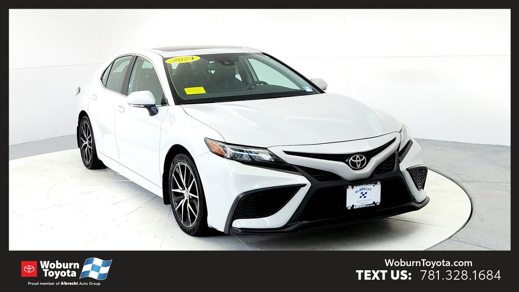 Used 2024 Toyota Camry SE w/ Cold Weather Package