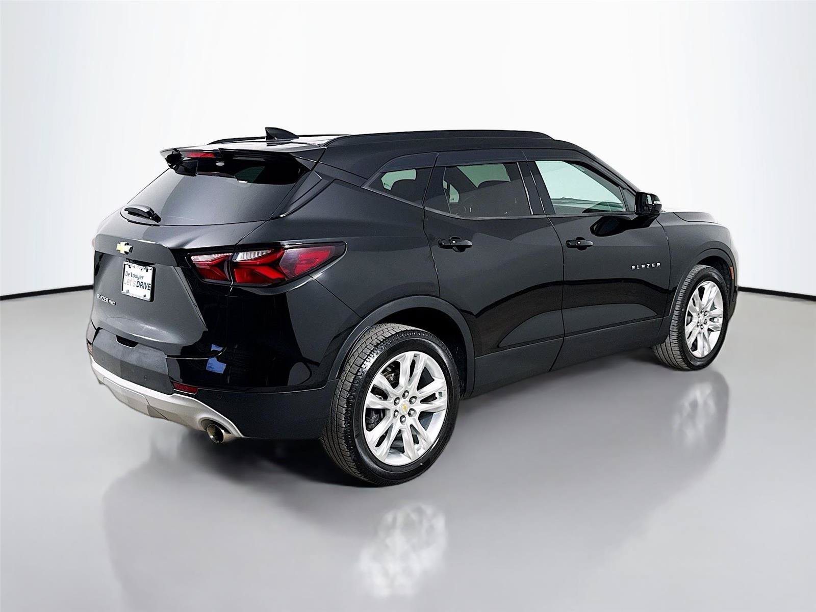 Used 2019 Chevrolet Blazer LT w/ Sun and Wheels Package AWD/4WD image 9