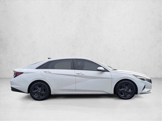 Used 2021 Hyundai Elantra SEL FWD image 4