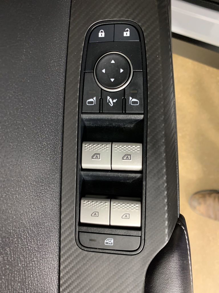 Used 2024 Mitsubishi Outlander Ralliart image 18