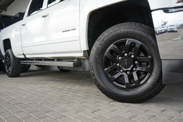 Used 2016 Chevrolet Silverado 2500 LT w/ LT Convenience Package image 10