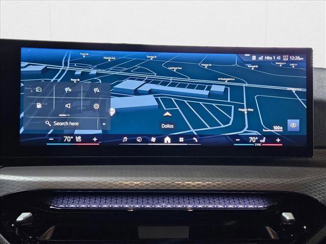 Used 2025 BMW 430i Coupe w/ M Sport Package image 12