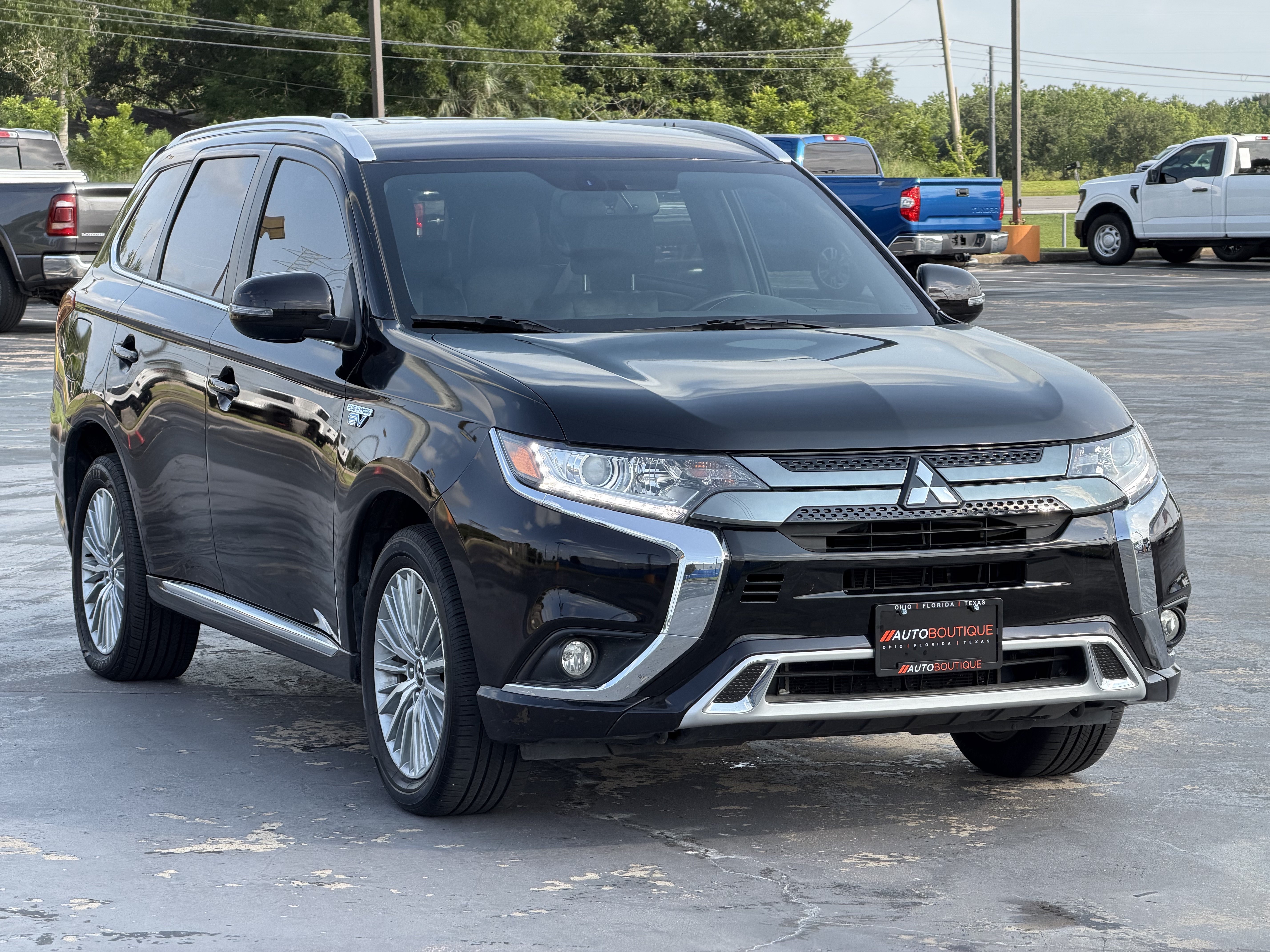 Used 2019 Mitsubishi Outlander SEL AWD/4WD image 3
