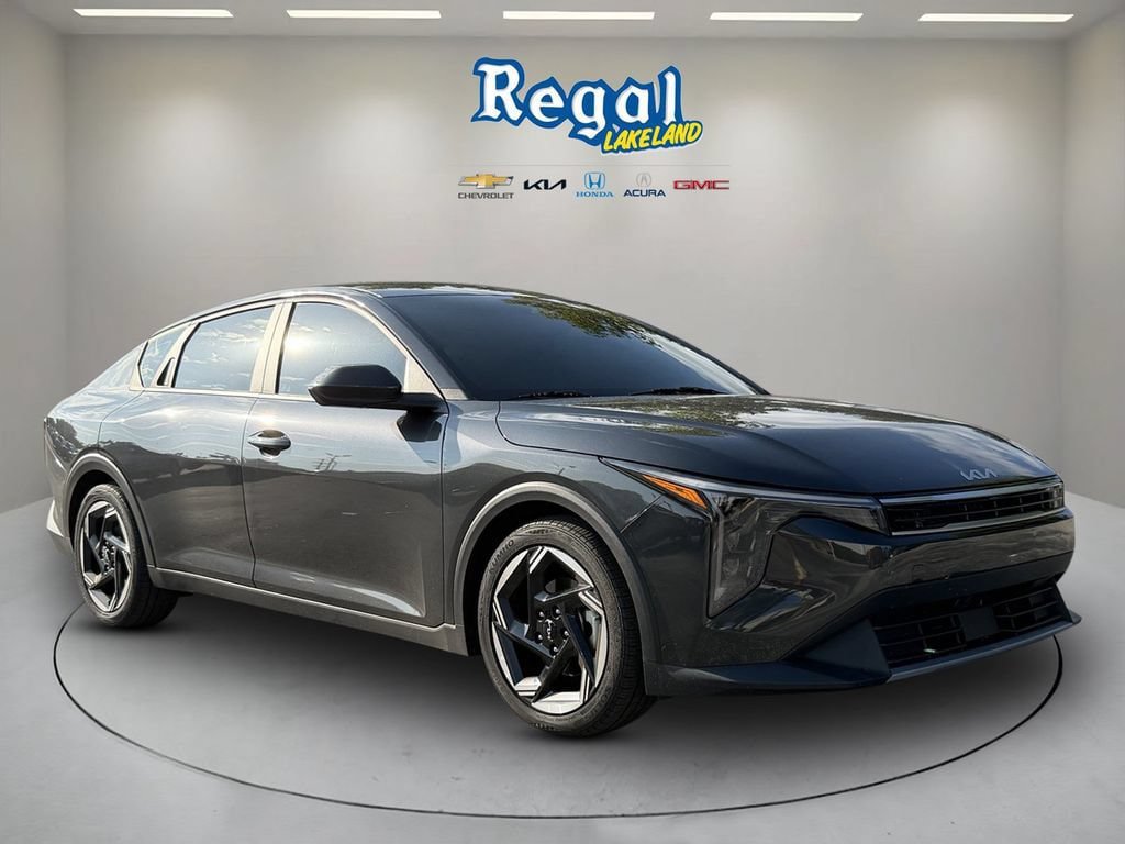Certified 2025 Kia K4 EX FWD image 1