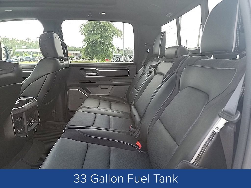 Used 2025 RAM 1500 Laramie AWD/4WD image 10