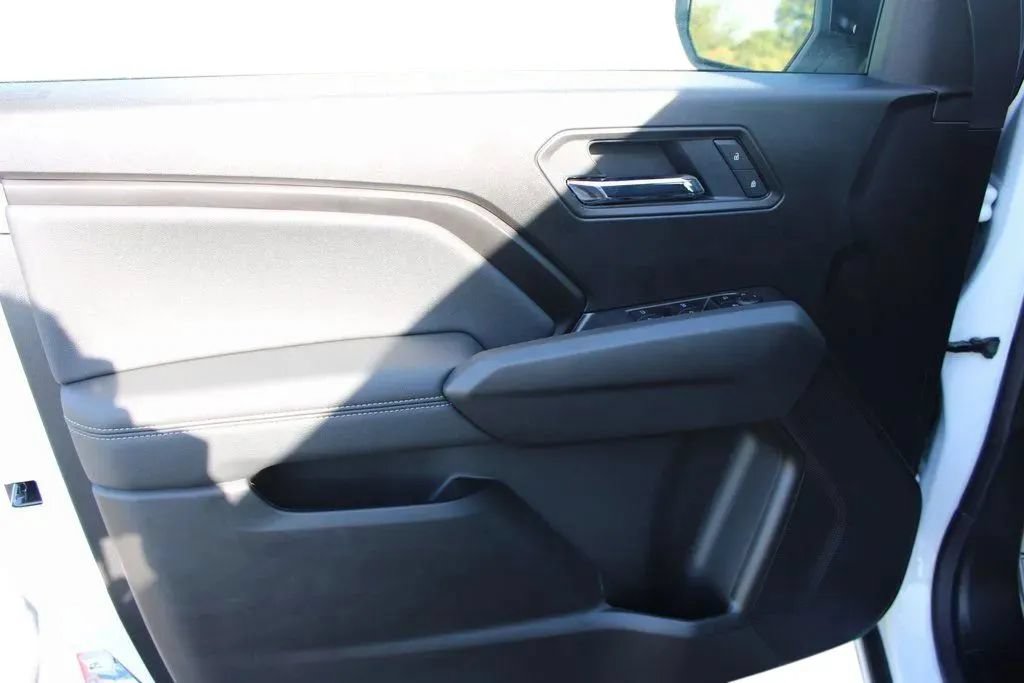 New 2026 GMC Canyon Elevation RWD image 10