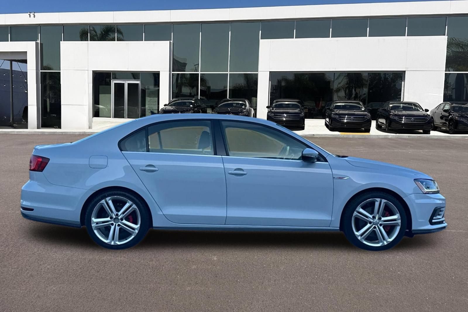 Used 2017 Volkswagen Jetta GLI FWD image 2