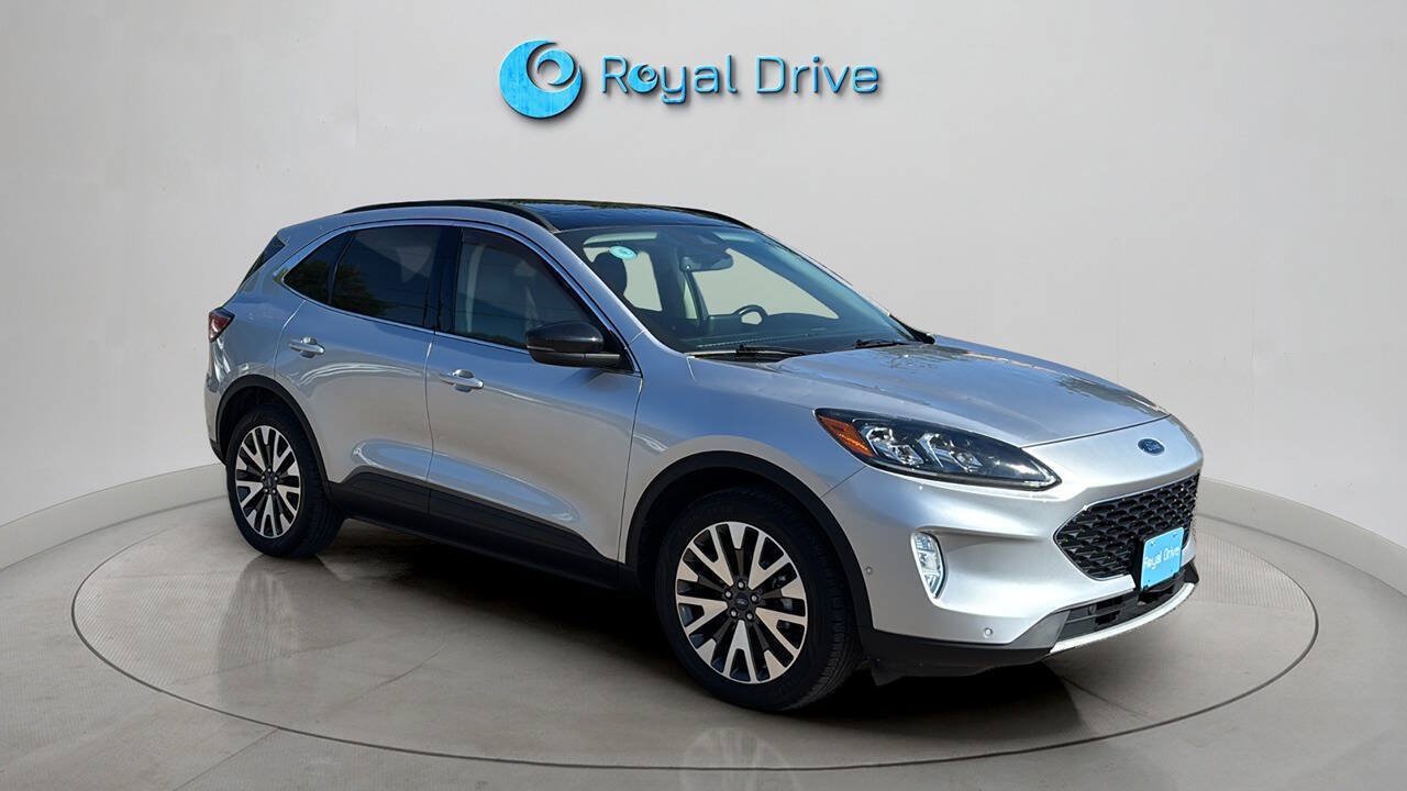 Used 2020 Ford Escape Titanium AWD/4WD image 9