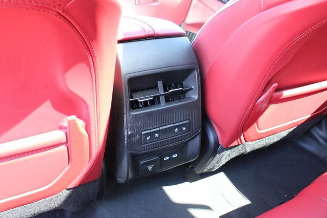 Used 2024 Jeep Wagoneer Limited AWD/4WD image 35