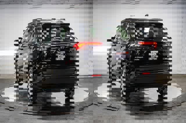 Used 2020 Toyota RAV4 XLE image 4