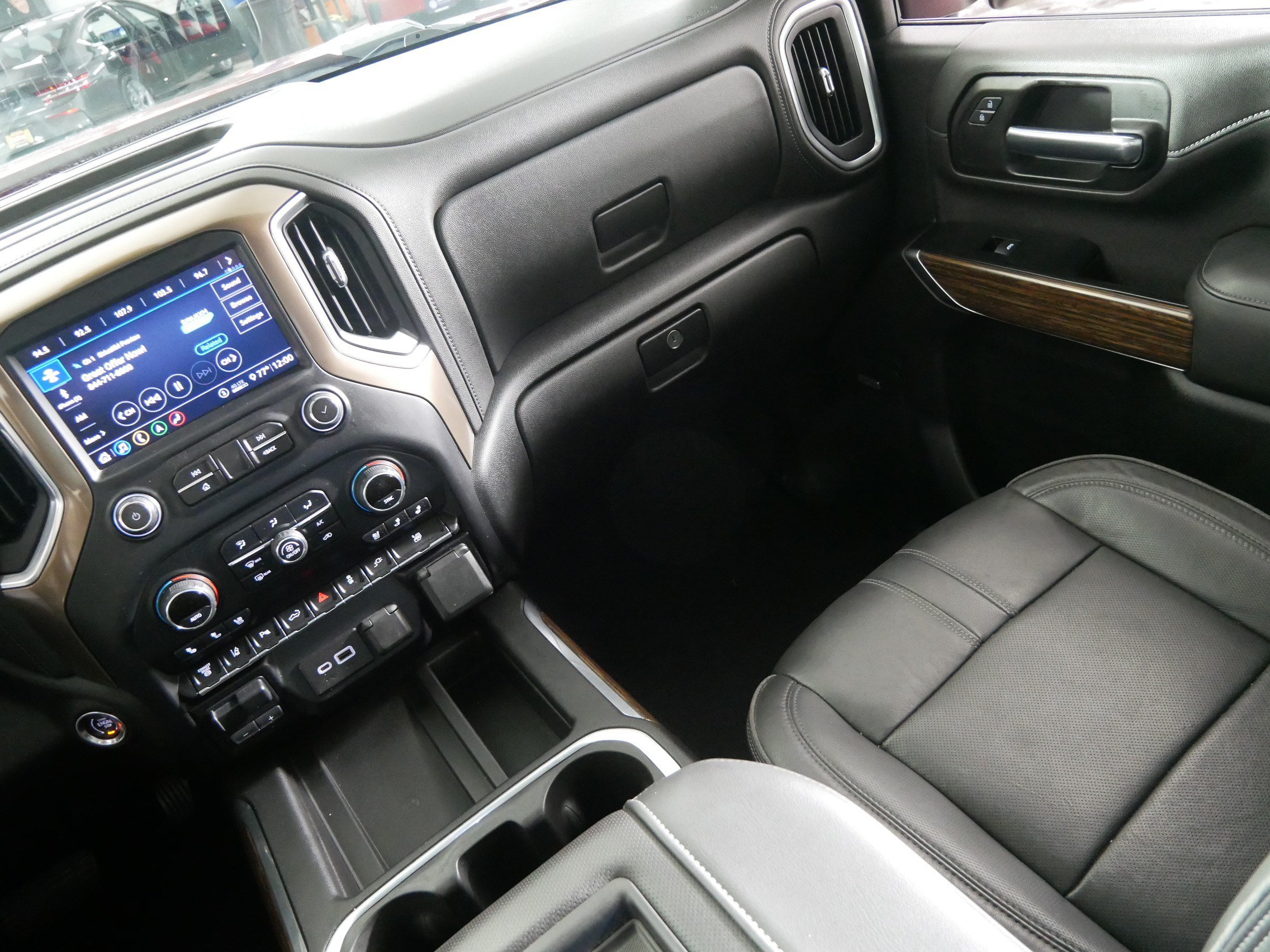 Certified 2020 Chevrolet Silverado 2500 High Country AWD/4WD image 11