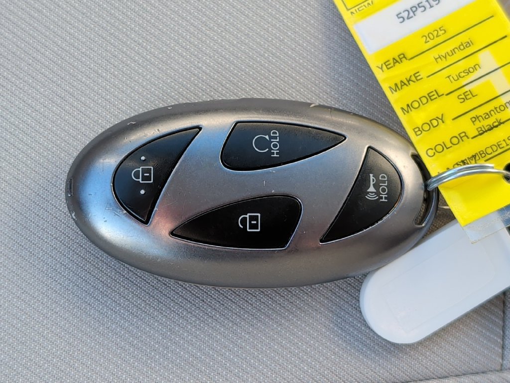 Used 2025 Hyundai Tucson SEL AWD/4WD image 39