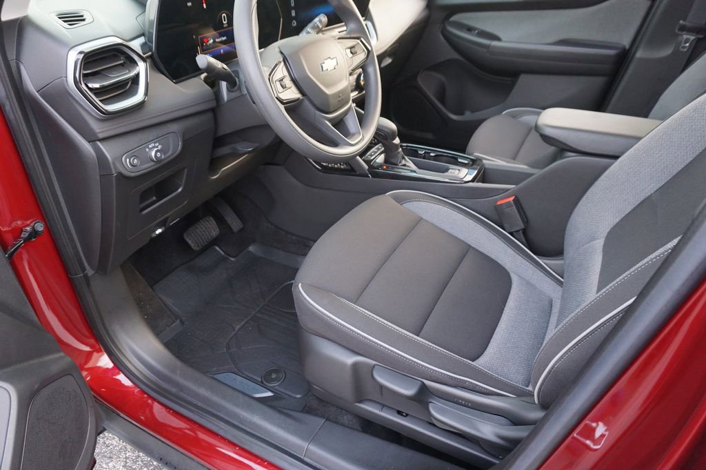 Used 2024 Chevrolet TrailBlazer LS w/ LPO, Blackout Package image 23