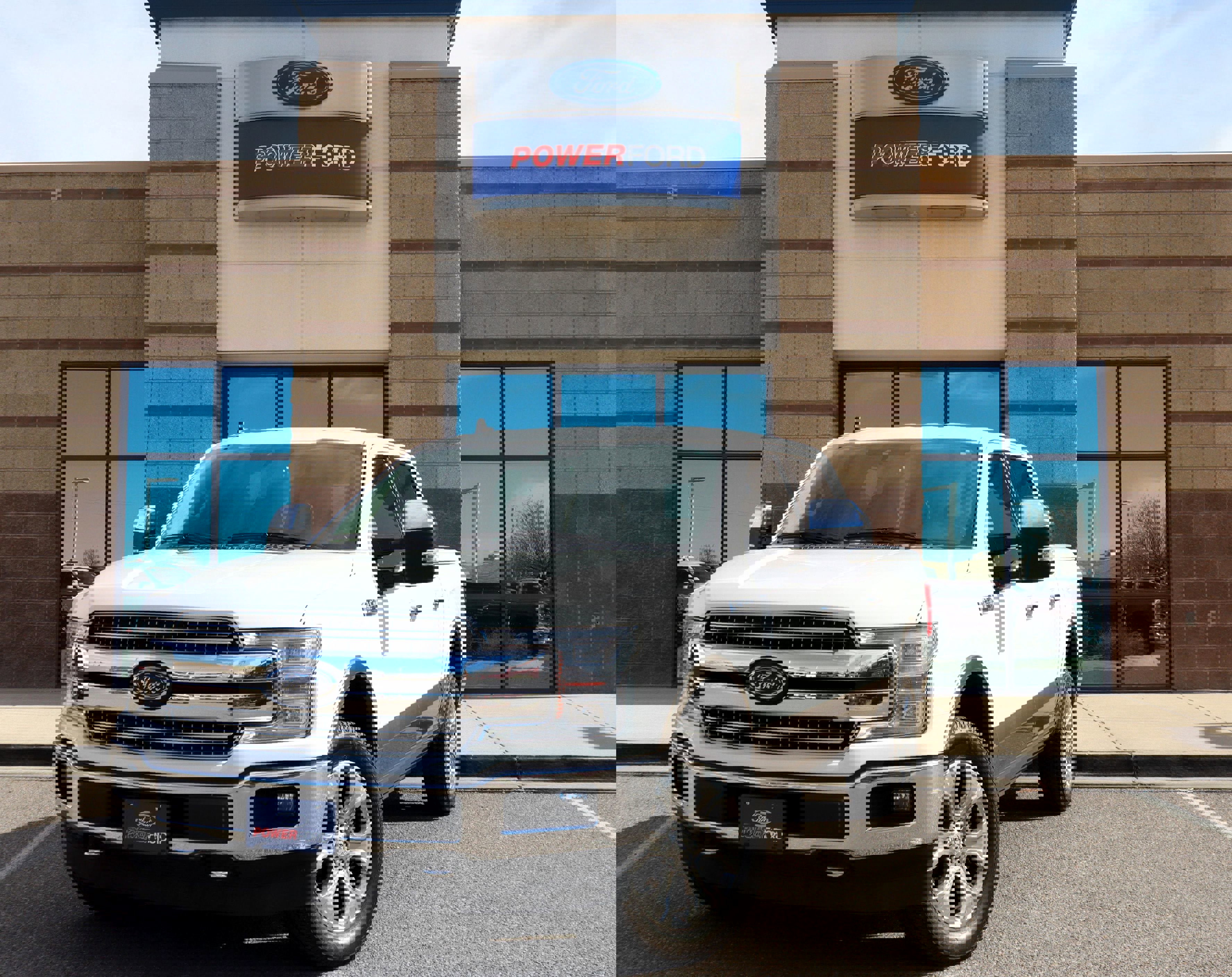 Used 2019 Ford F150 Lariat w/ Equipment Group 502A Luxury image 2