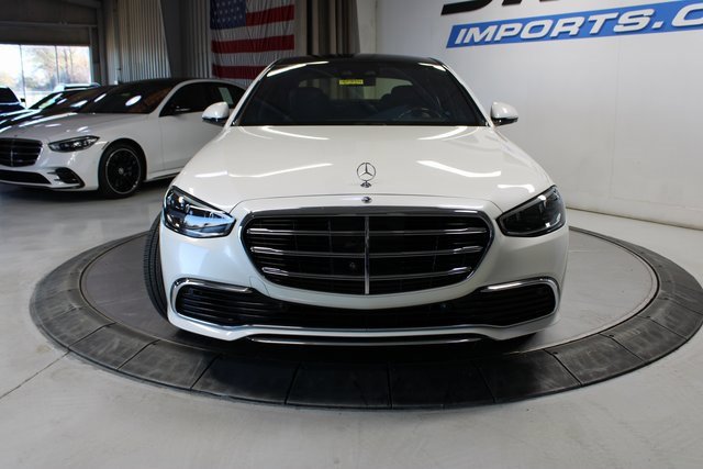 Used 2021 Mercedes-Benz S 580 4MATIC Sedan image 3