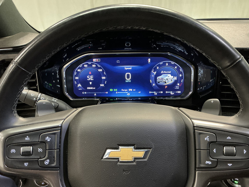 Used 2026 Chevrolet Silverado 1500 High Country AWD/4WD image 17