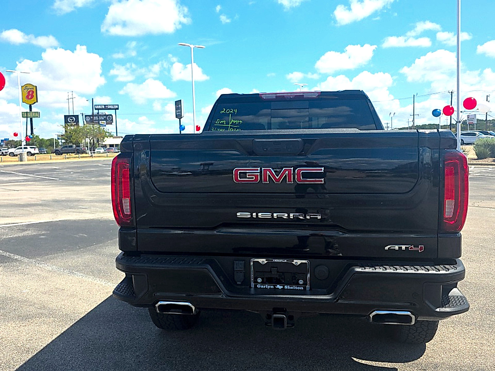 Used 2024 GMC Sierra 1500 AT4 w/ Technology Package AWD/4WD image 24