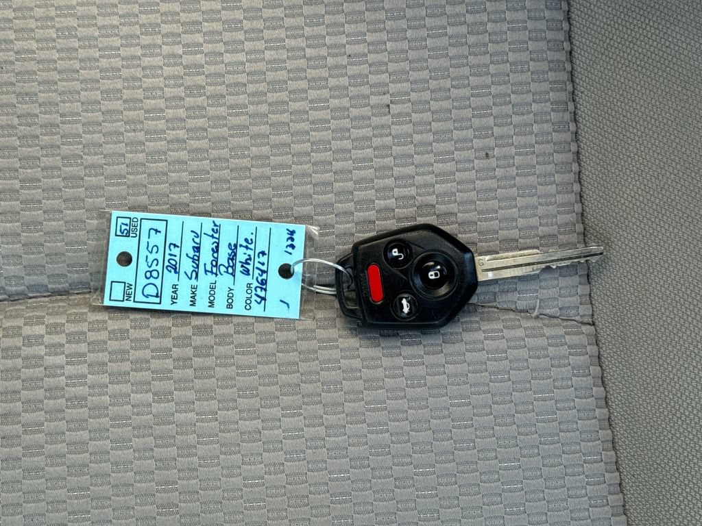 Used 2017 Subaru Forester 2.5i AWD/4WD image 26