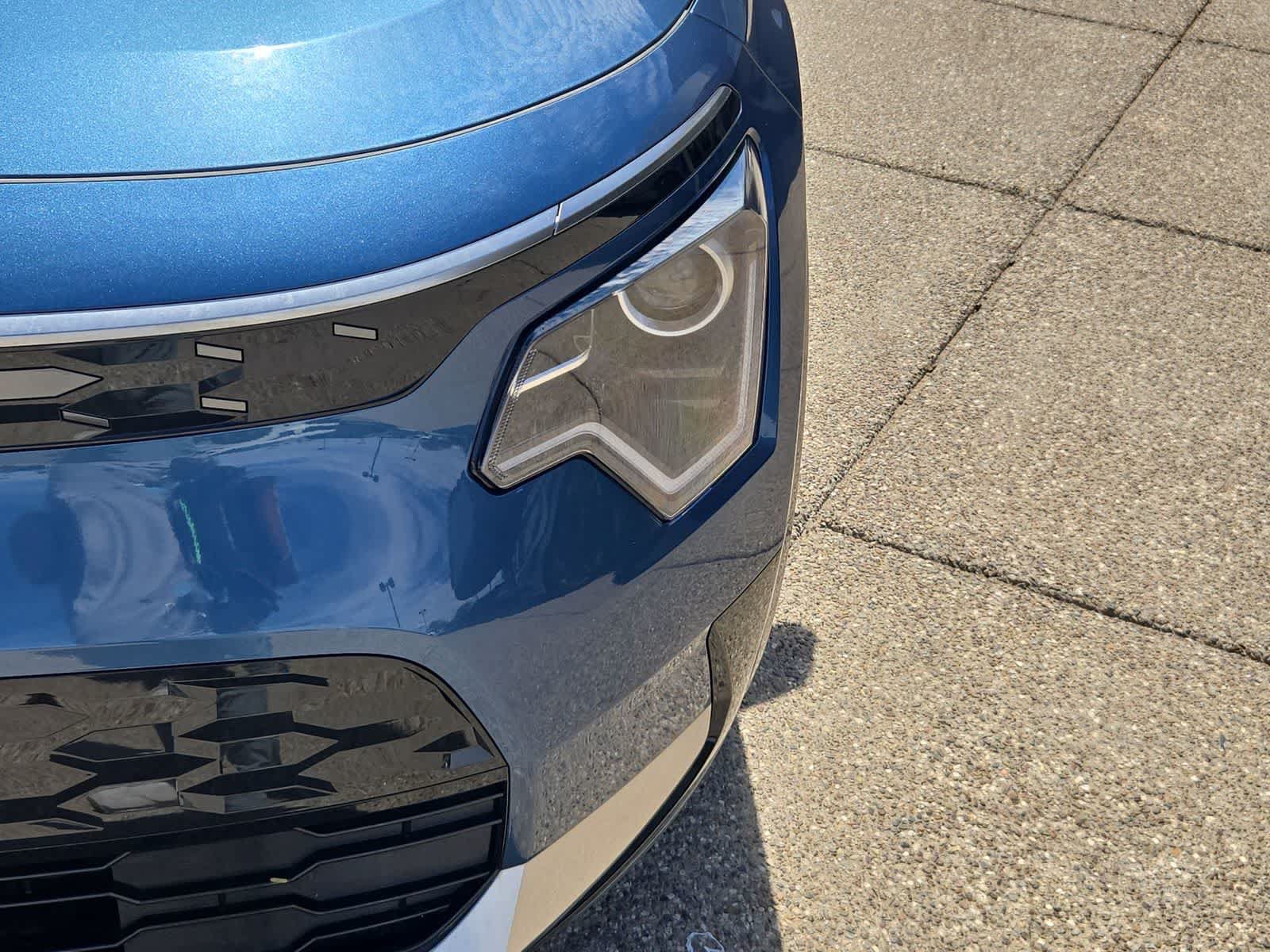 New 2026 Kia Niro Wind FWD image 11