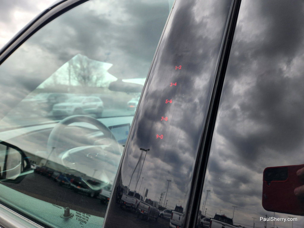 Used 2024 Ford Explorer XLT w/ Equipment Group 202A image 27