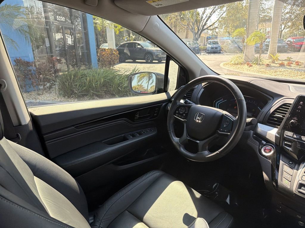 Certified 2024 Honda Odyssey Touring image 15