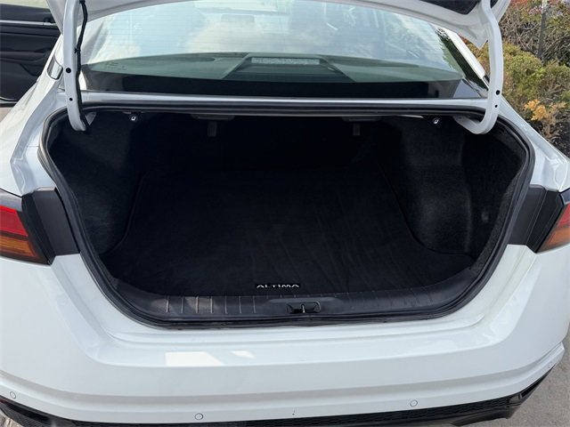 Used 2025 Nissan Altima 2.5 SR image 23
