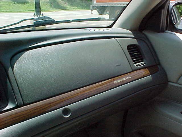 Used 2007 Ford Crown Victoria LX RWD image 29