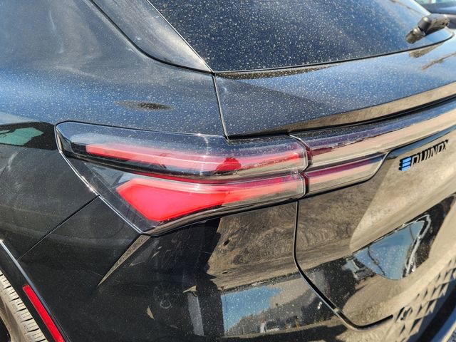 Used 2024 Chevrolet Equinox EV RS image 7