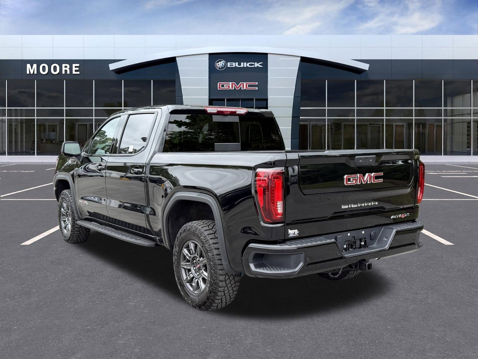 Used 2024 GMC Sierra 1500 AT4X AWD/4WD image 5