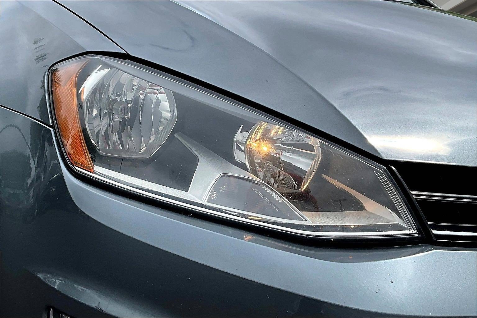 Used 2016 Volkswagen Golf SportWagen FWD image 32