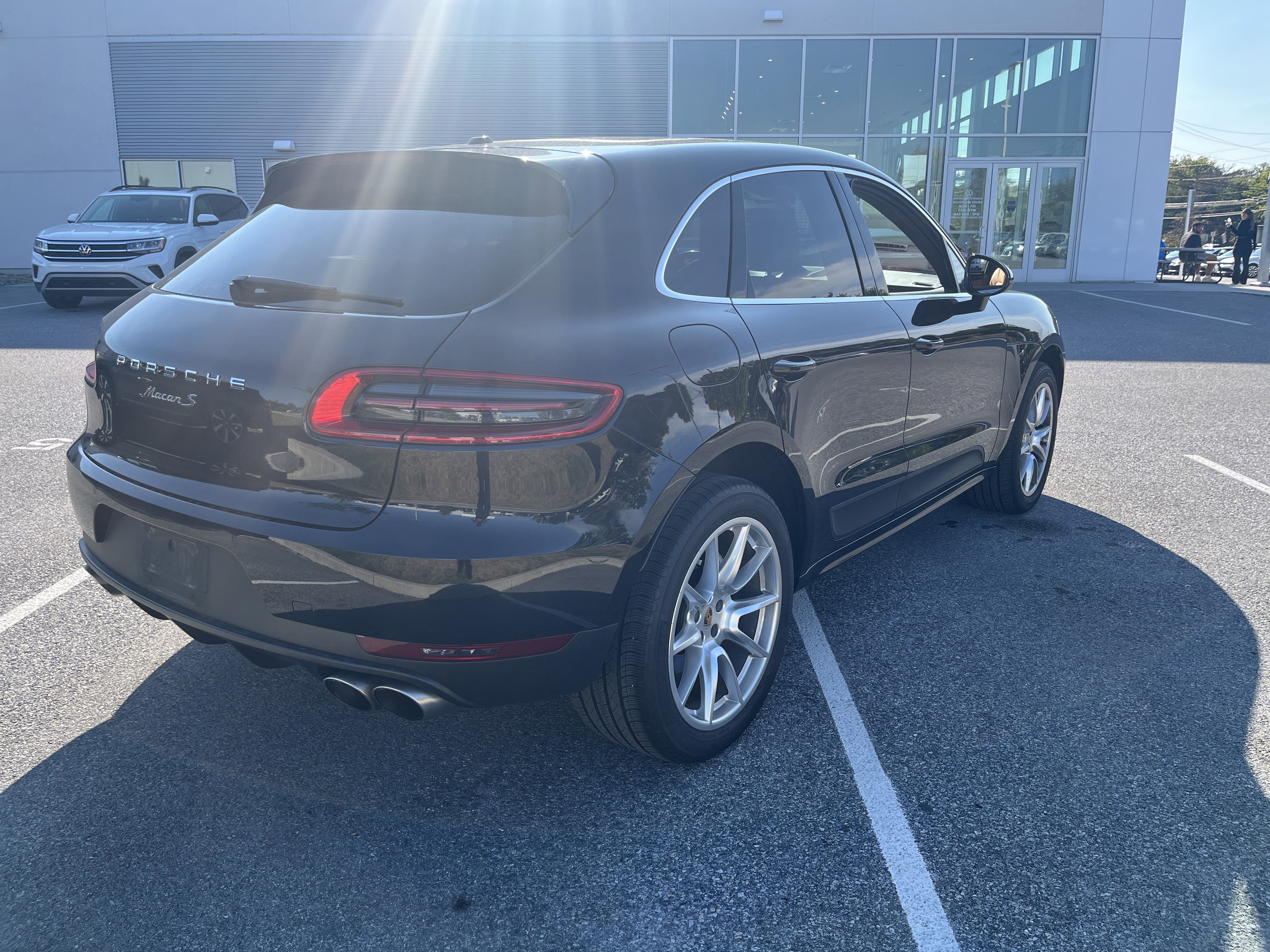 Used 2017 Porsche Macan S image 5