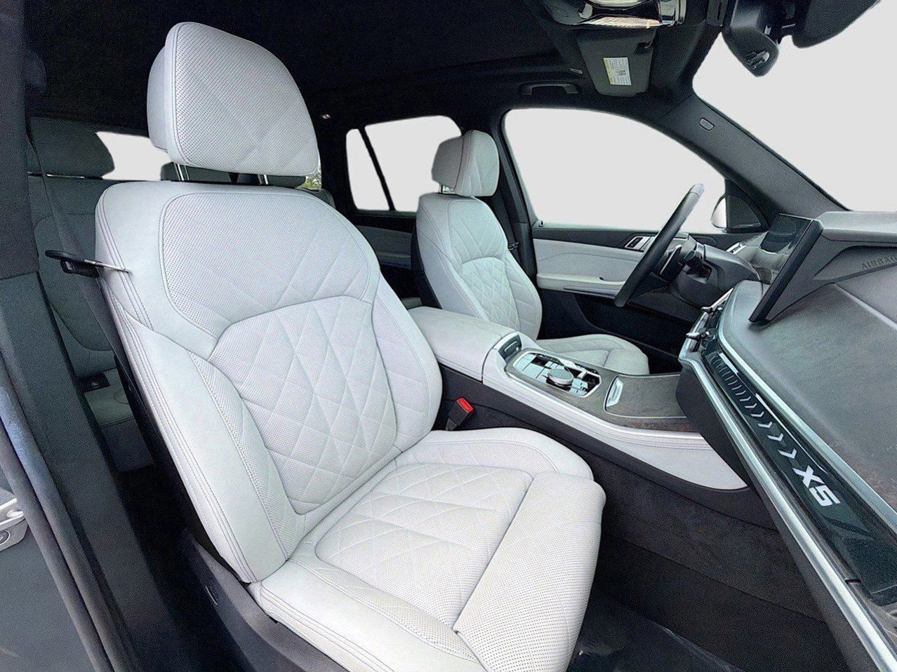 Certified 2025 BMW X5 xDrive40i image 13