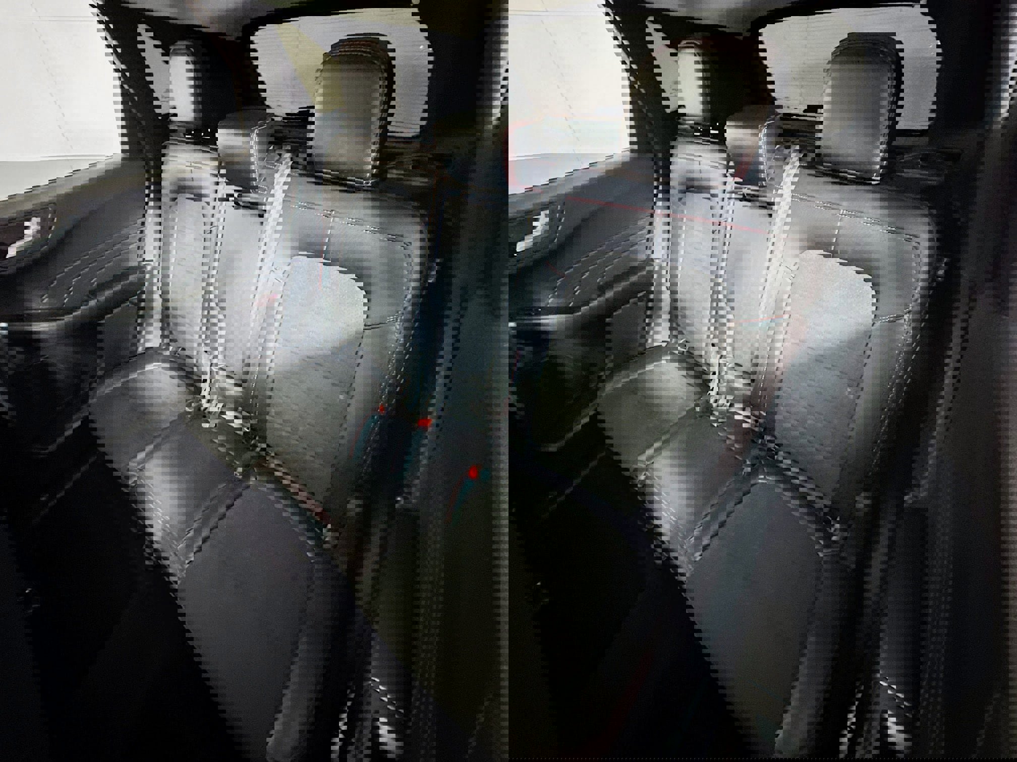 Used 2022 Ford Escape SEL w/ SEL Stealth AWD Package image 22