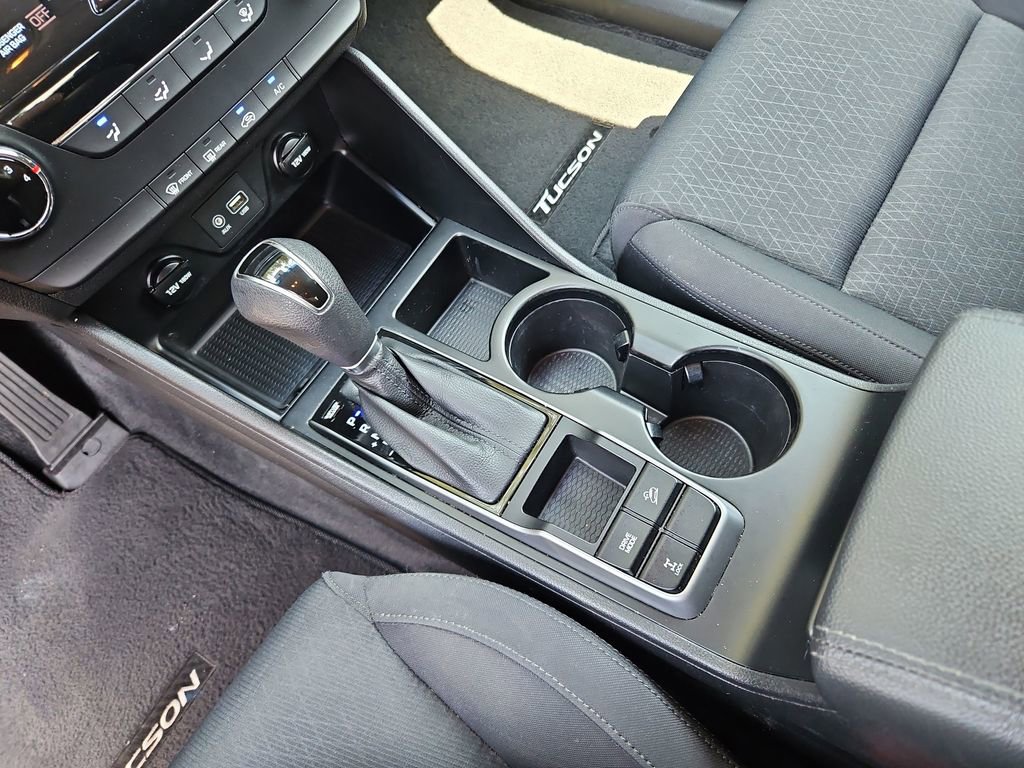 Used 2017 Hyundai Tucson SE image 17