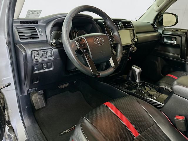 Used 2020 Toyota 4Runner TRD Off-Road image 10