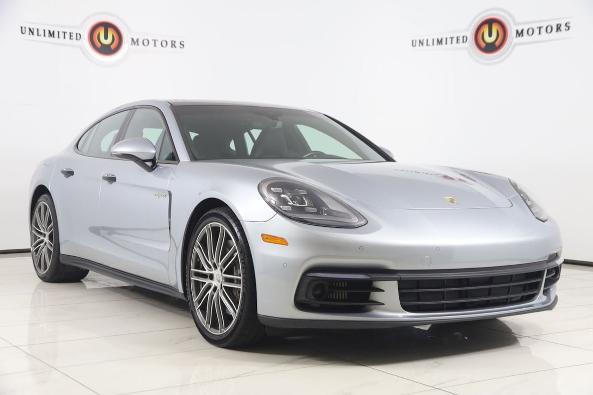 Used 2018 Porsche Panamera 4 AWD/4WD image 29