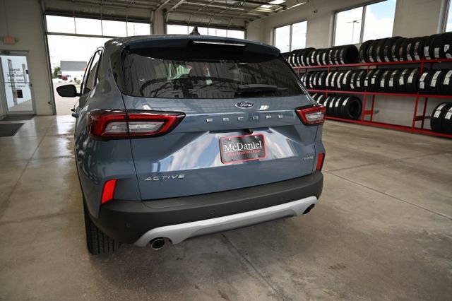 Used 2023 Ford Escape Active w/ Tech Pack #2 AWD/4WD image 7