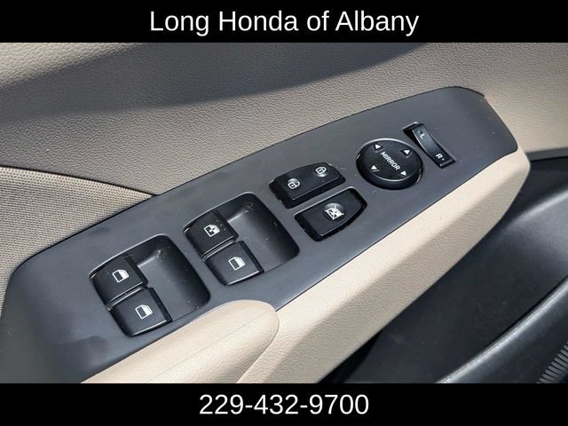Used 2022 Hyundai Accent SEL FWD image 13