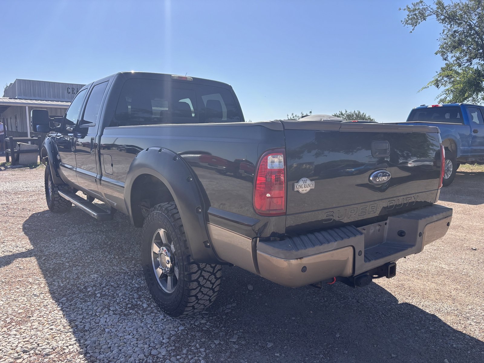 Used 2011 Ford F350 King Ranch w/ King Ranch w/Chrome Pkg AWD/4WD image 3