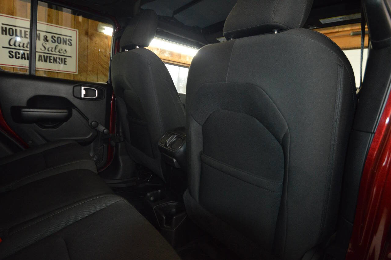 Used 2021 Jeep Gladiator Sport image 17