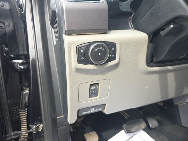 Used 2017 Ford F250 XLT w/ XLT Value Package image 20