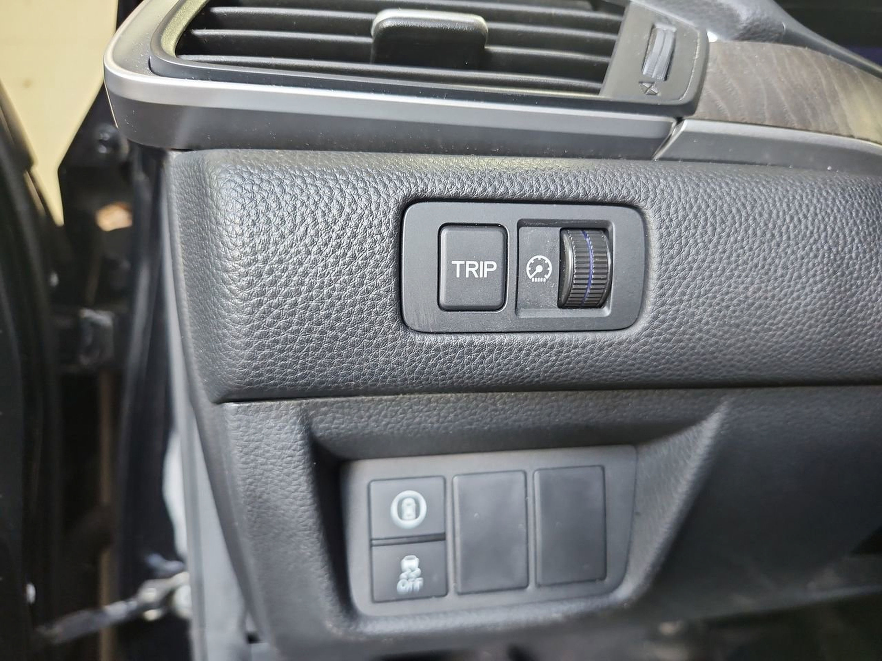 Used 2018 Honda Accord EX-L image 12