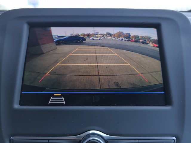 Used 2020 Chevrolet Equinox LT w/ Driver Convenience Package FWD image 21