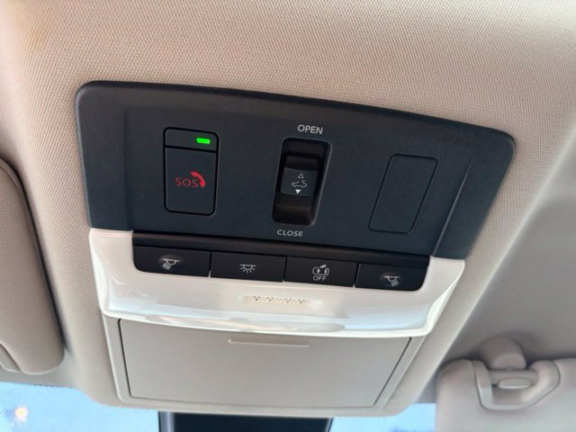 Used 2024 Nissan Altima 2.5 SR w/ SR Premium Package FWD image 13